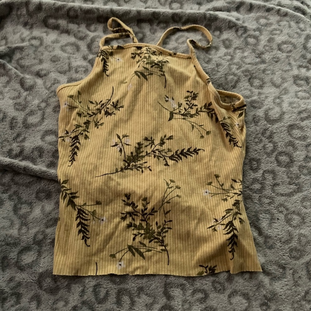 yellow small tank
